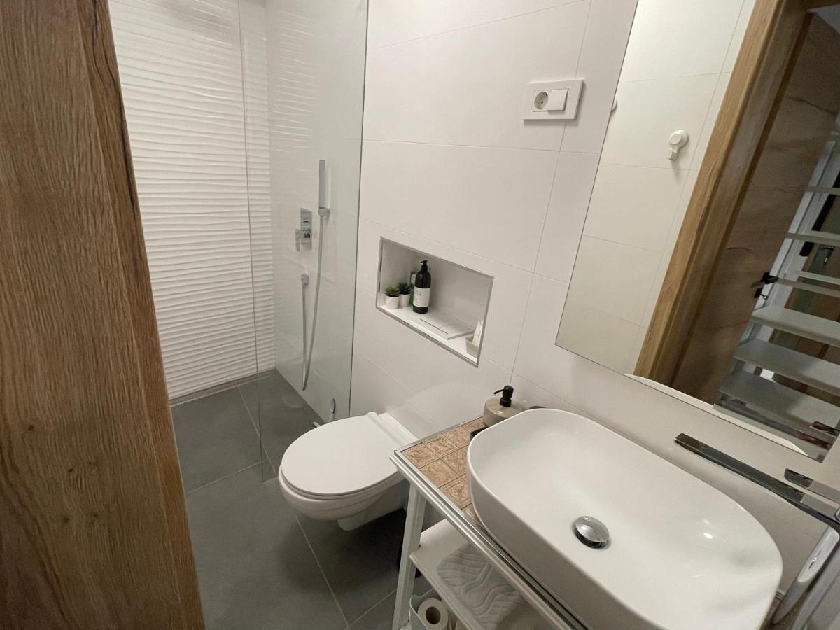 Apartments Piranom ภายนอก รูปภาพ